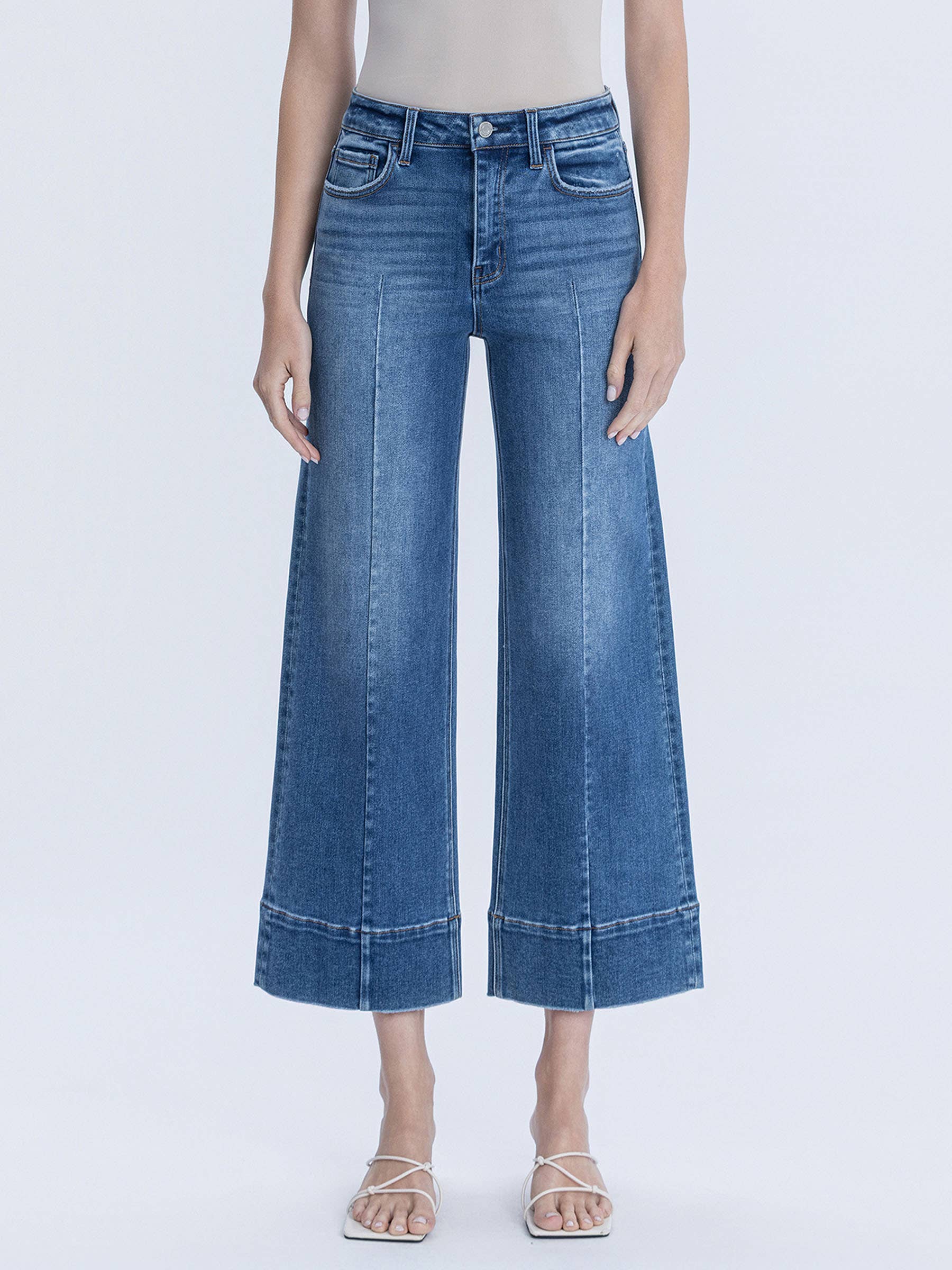 Olivia Pin Tuck