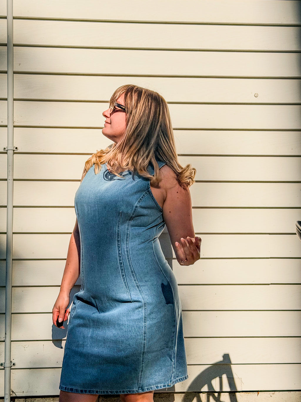 Round neck fitted denim dress